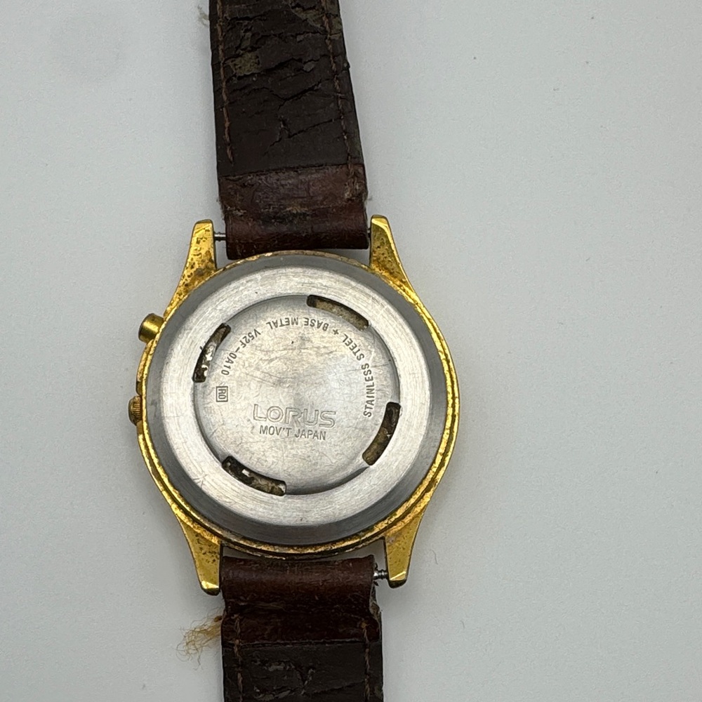 Vintage Lorus Mickey Mouse Musical Watch - Picture 2 of 8